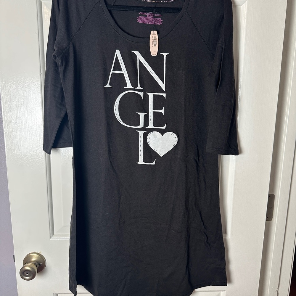 Angel by Victoria’s Secret Black Long Sleeve Night Shirt/Lounge shirt